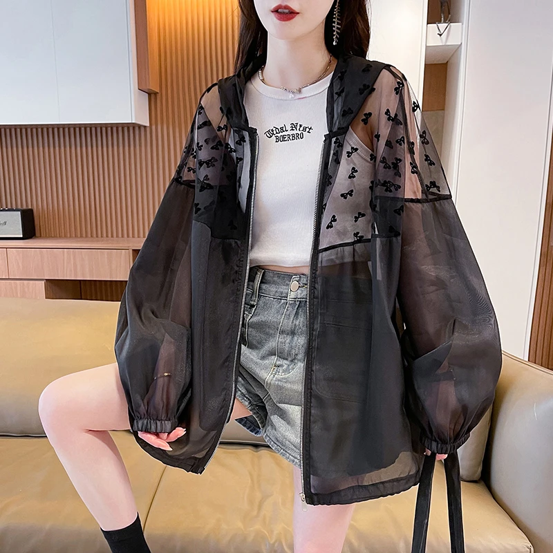 蕾丝绣花轻薄透气外套女夏季2025新款学生欧洲站宽松连帽防晒衣服