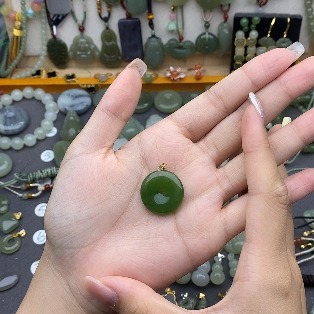 和田玉18K金镶嵌吊坠(不含链)