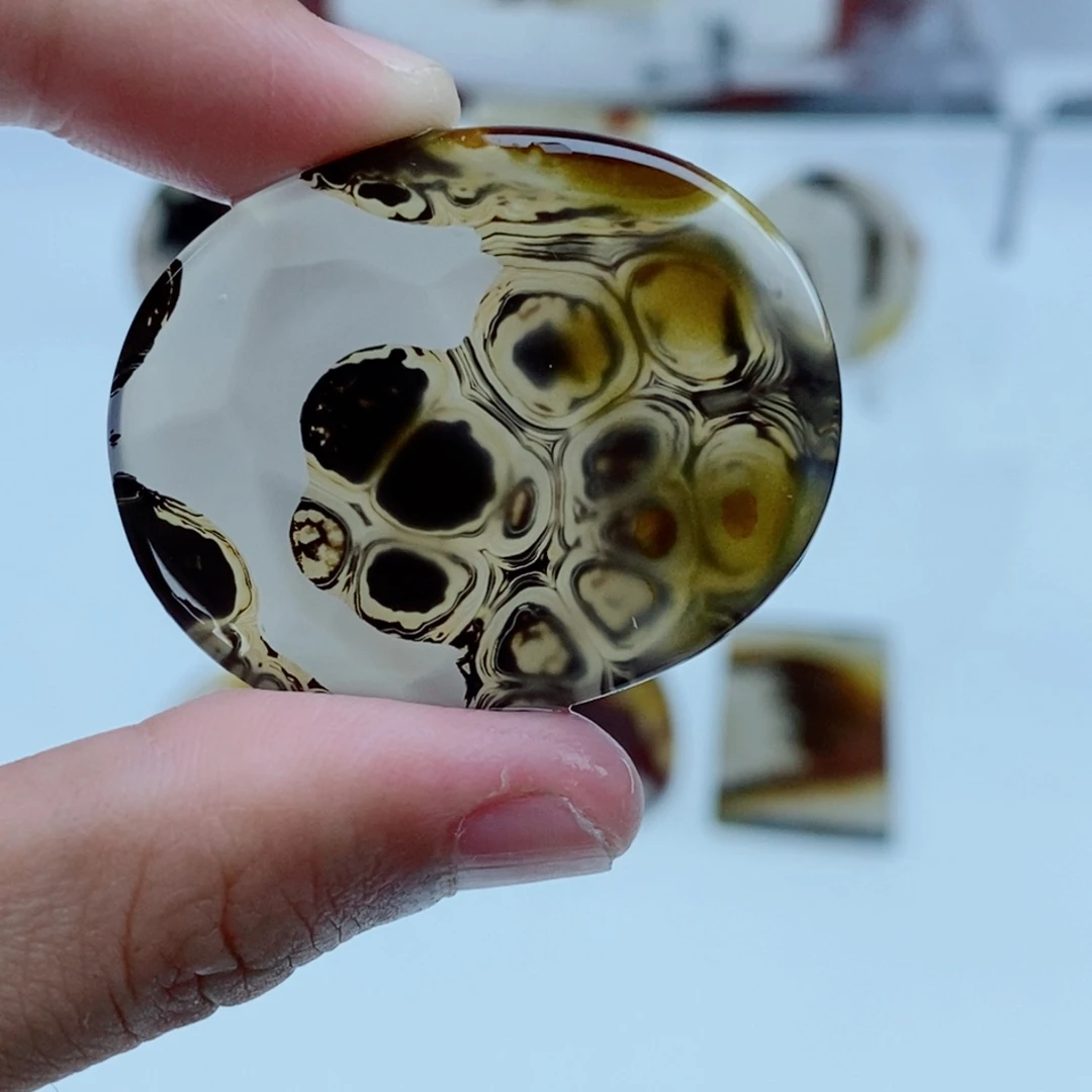玛瑙/玉髓未镶嵌珠宝半成品