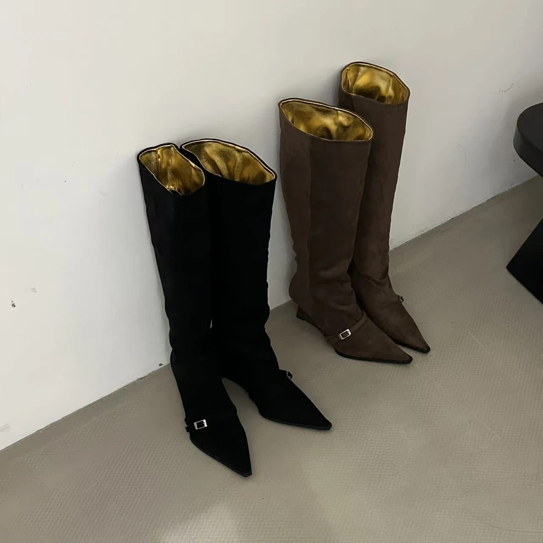 靴子女士长筒靴秋冬翻边巨好看美拉德小个子尖头坡跟骑士黑棕色