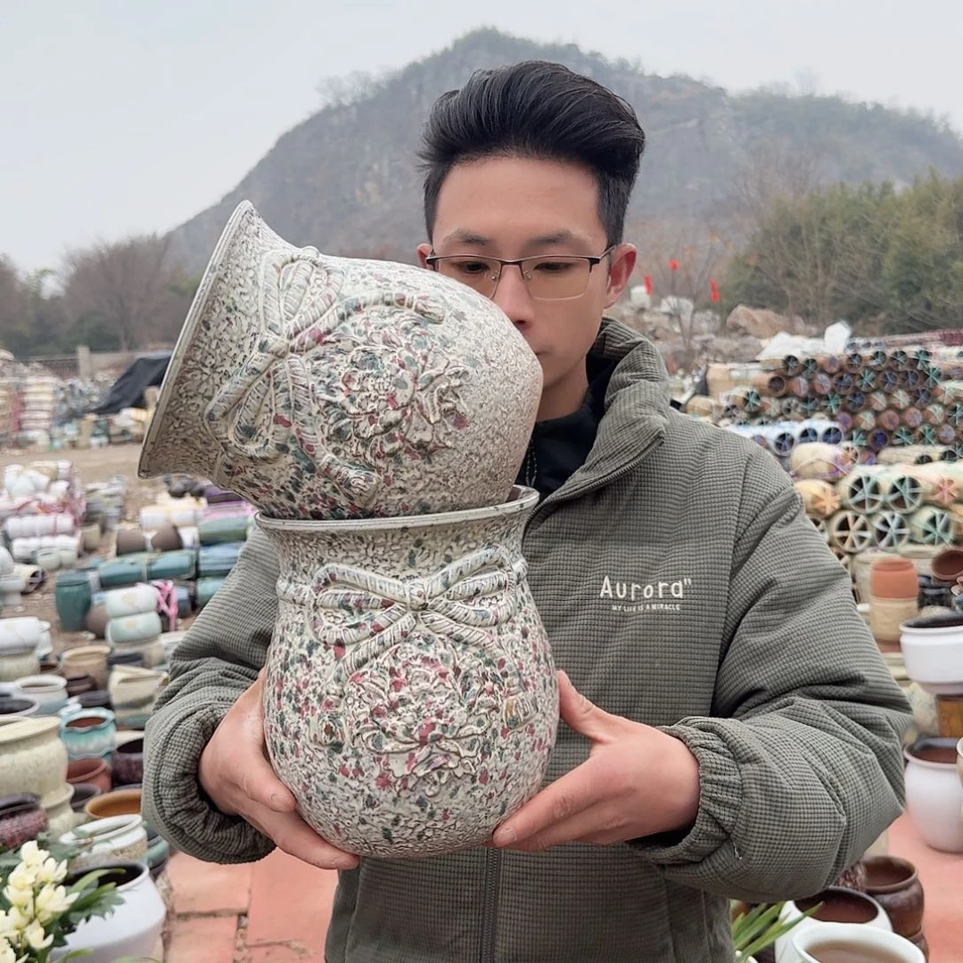 紫砂花盆口17高20（蝴蝶结彩色牡丹花虎