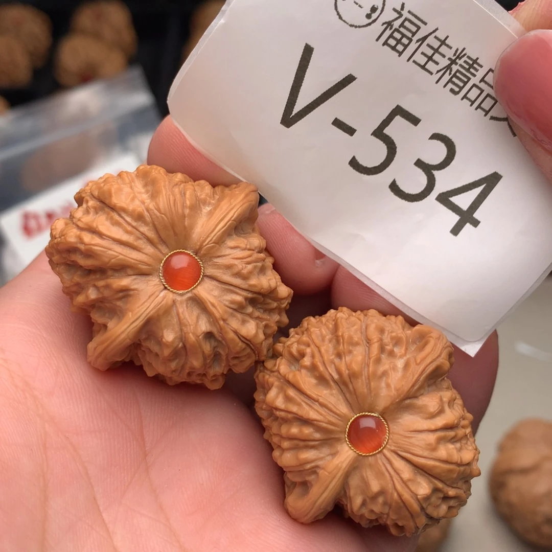 文玩核桃把件35血麒麟…………