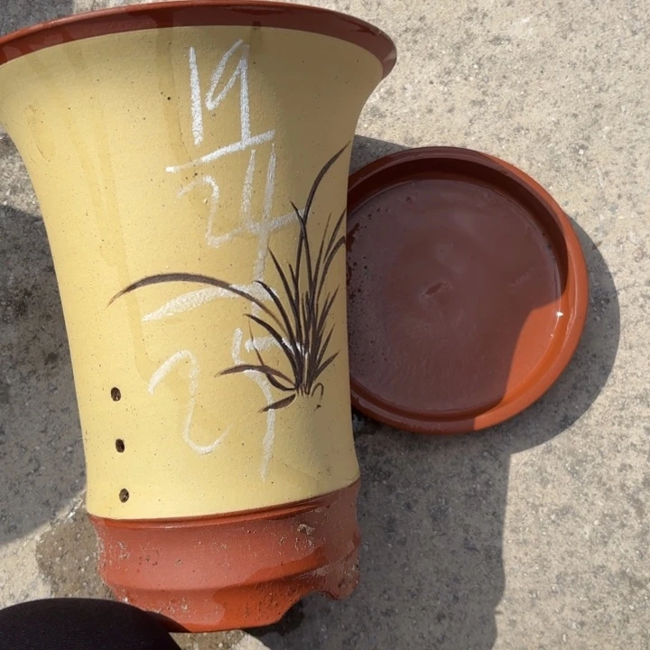 紫砂花盆紫砂的花