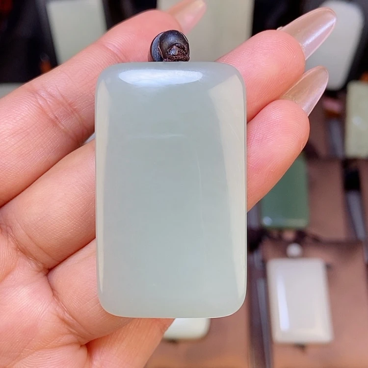 【闪购商品】颈饰未镶嵌和田玉