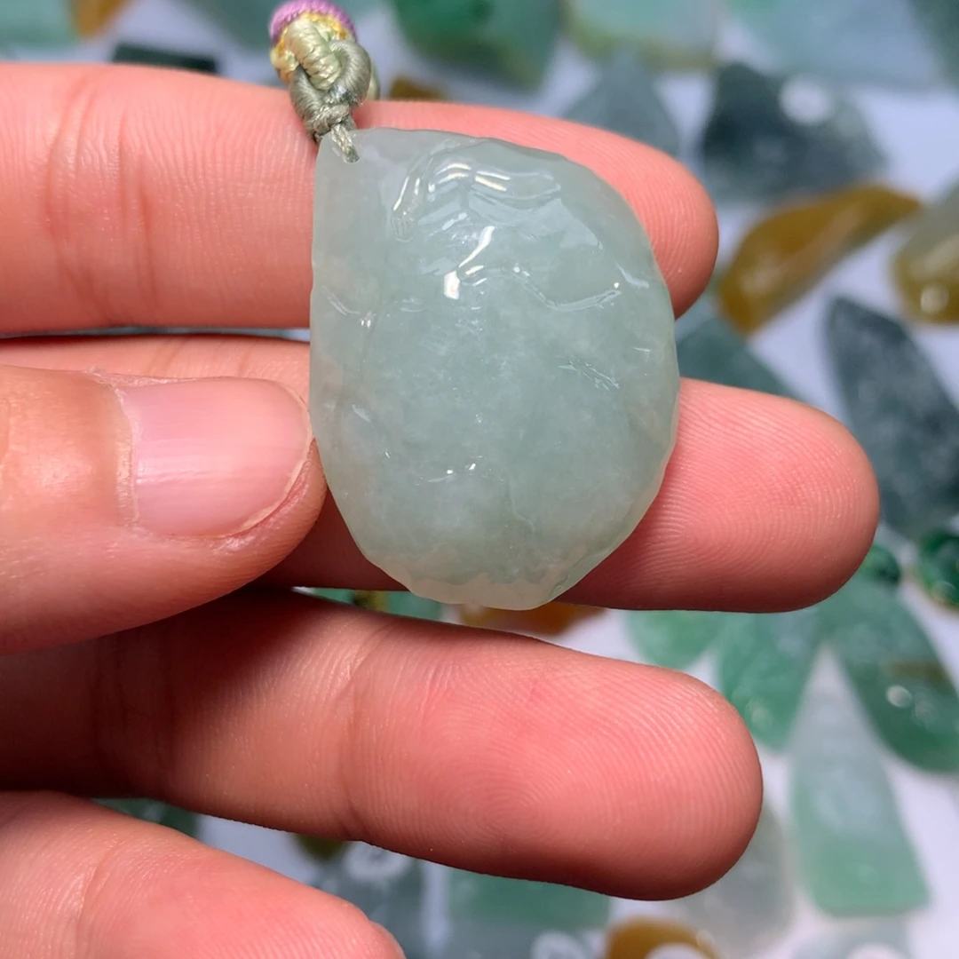 翡翠未镶嵌颈饰冰胶随行