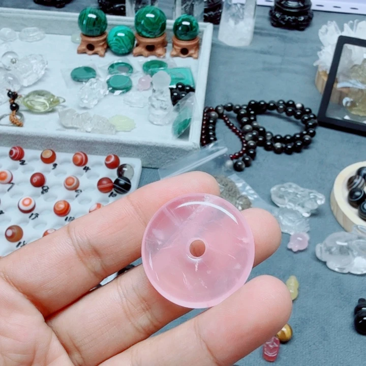 未镶嵌颈饰水晶水晶