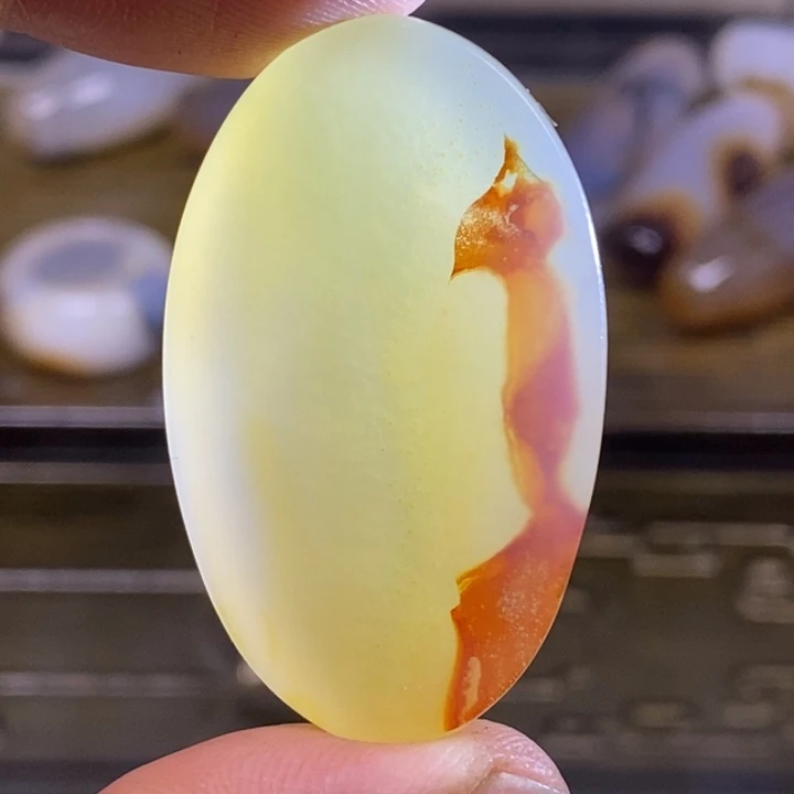 未镶嵌颈饰玛瑙/玉髓