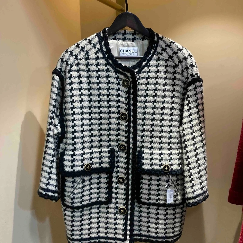 Chanel米黑黄黑拼图格纹链条扣两口袋外套