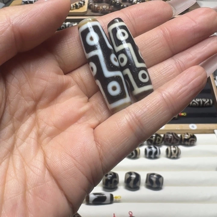 雄***鹰玛瑙/玉髓未镶嵌颈饰