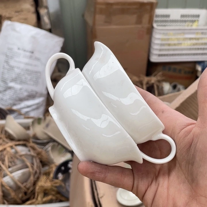 陶瓷盘子碗砂锅都有