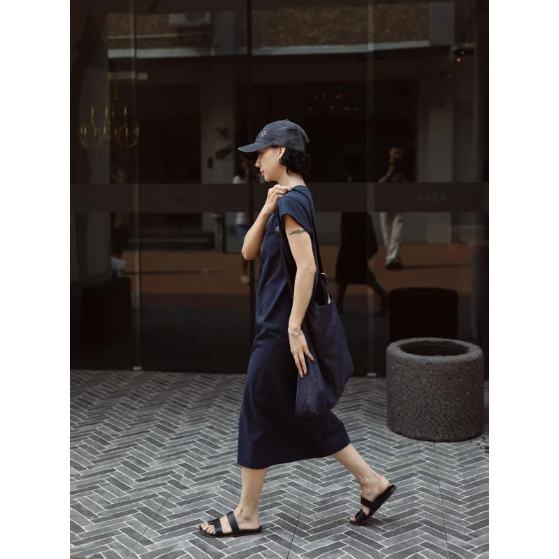 TT设计师【空气层】夏季新款时尚高级藏青连衣裙TT190007