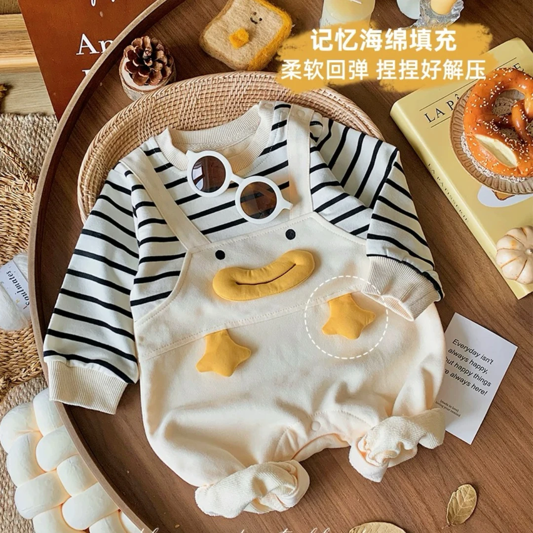 宝宝连体衣条纹休闲风秋季卡通爬服春秋假两件背带裤哈衣秋装长袖