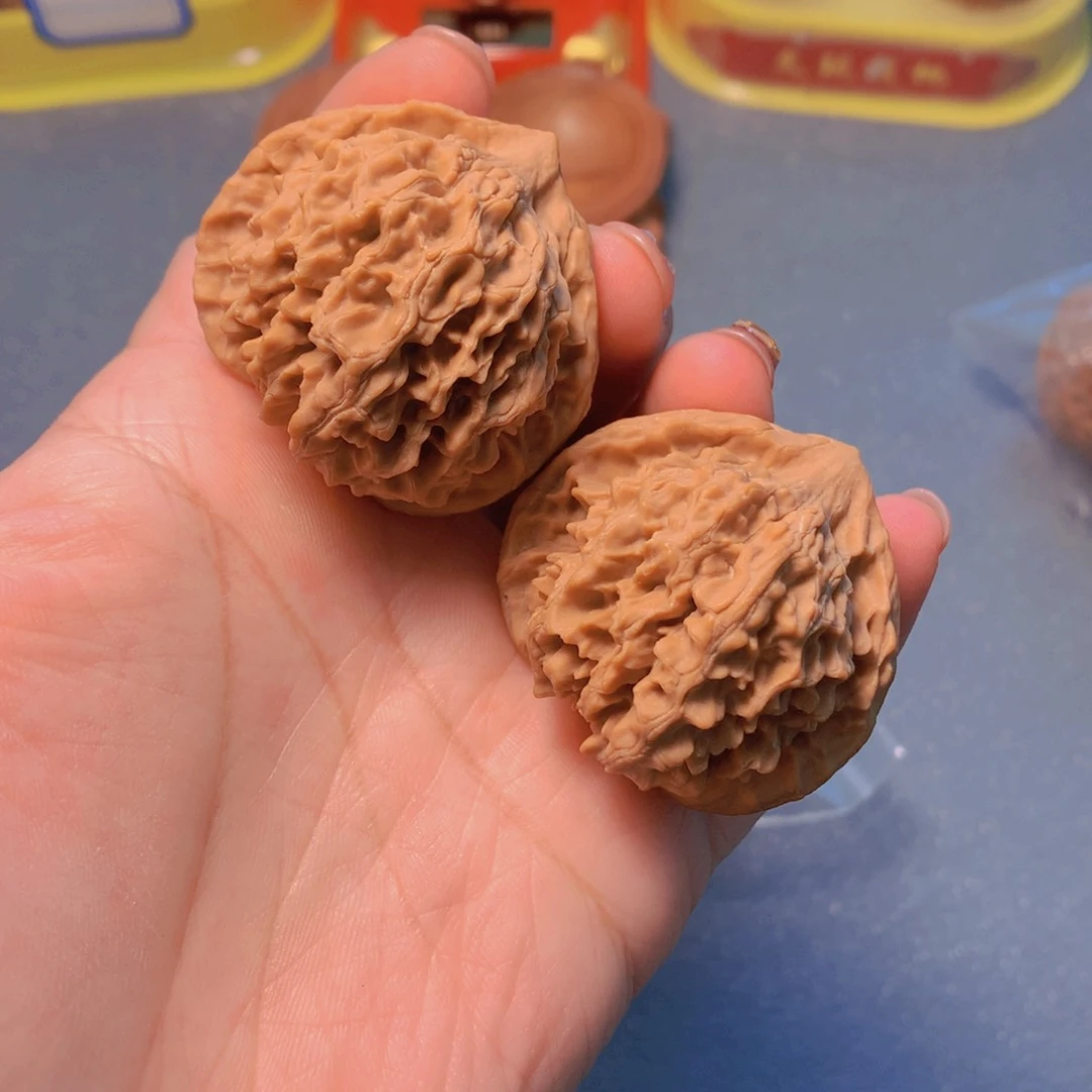 文玩核桃吊坠Y**g皇冠