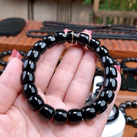 和田玉手链未镶嵌?**人