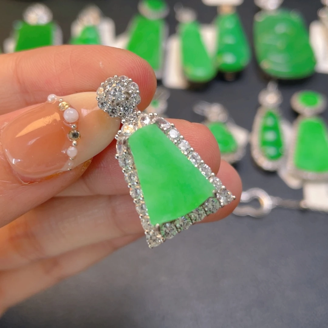 翡翠银S925镶嵌颈饰