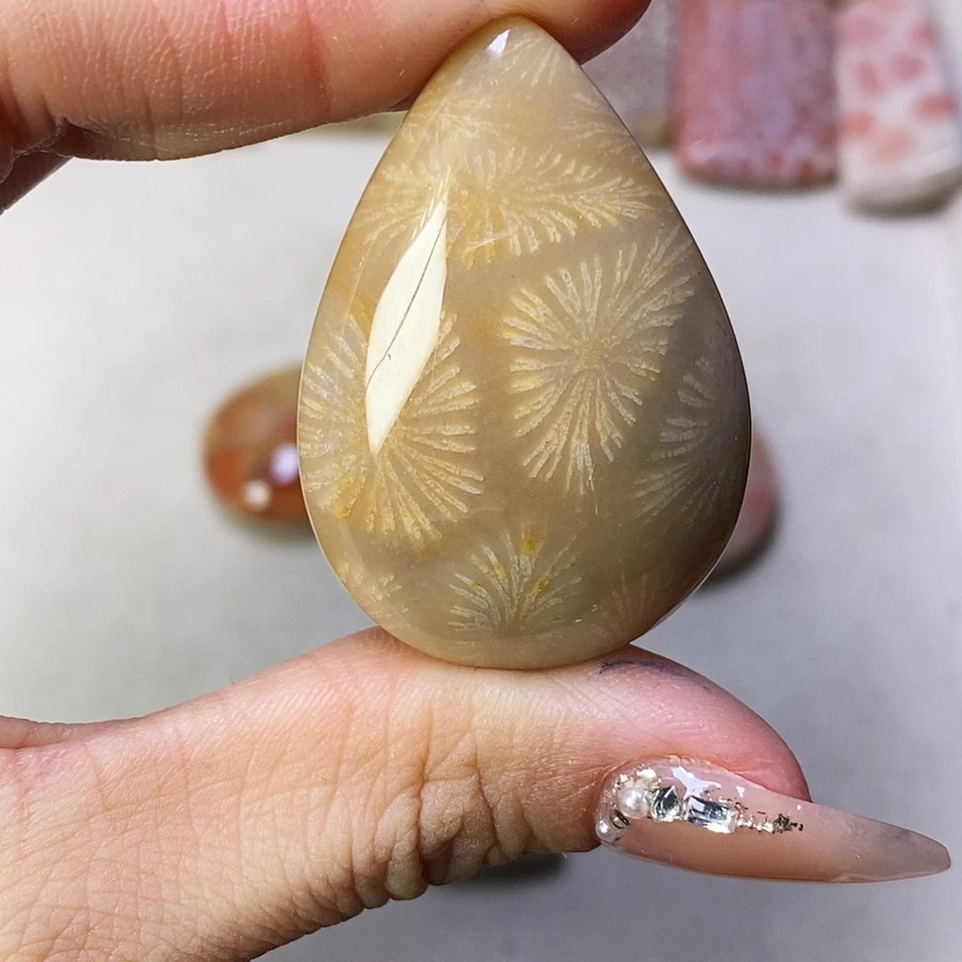 合金颈饰硅化玉觉***C