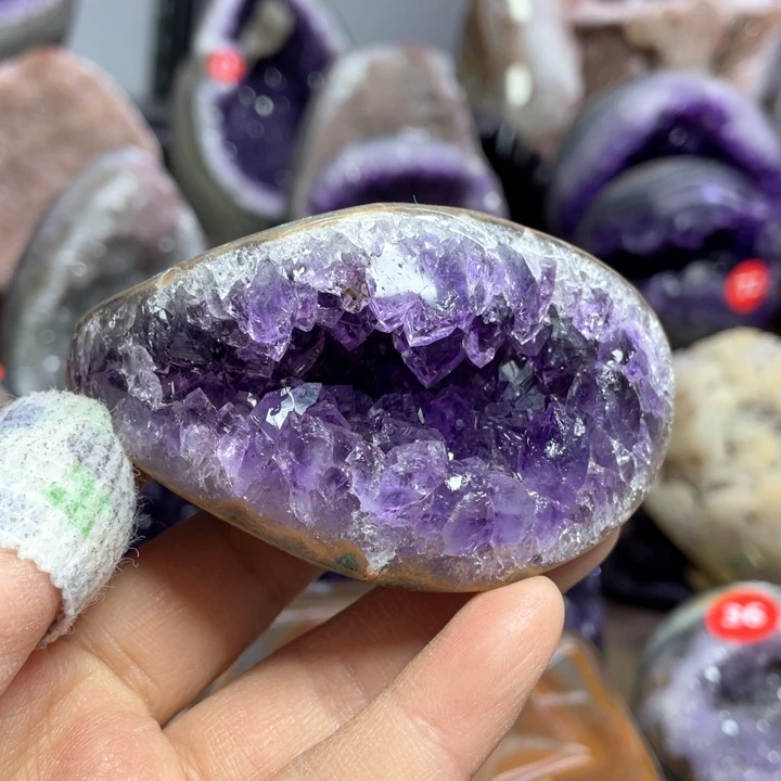 水晶摆件未镶嵌捡漏