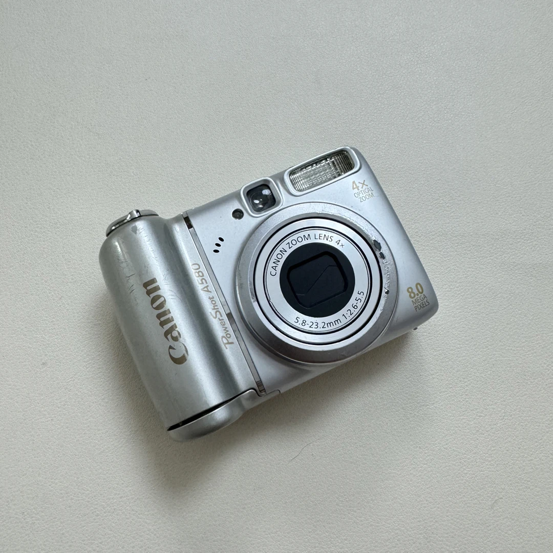 9新 Canon/佳能 佳能a580 800w像素 4倍 自备两节五号电池