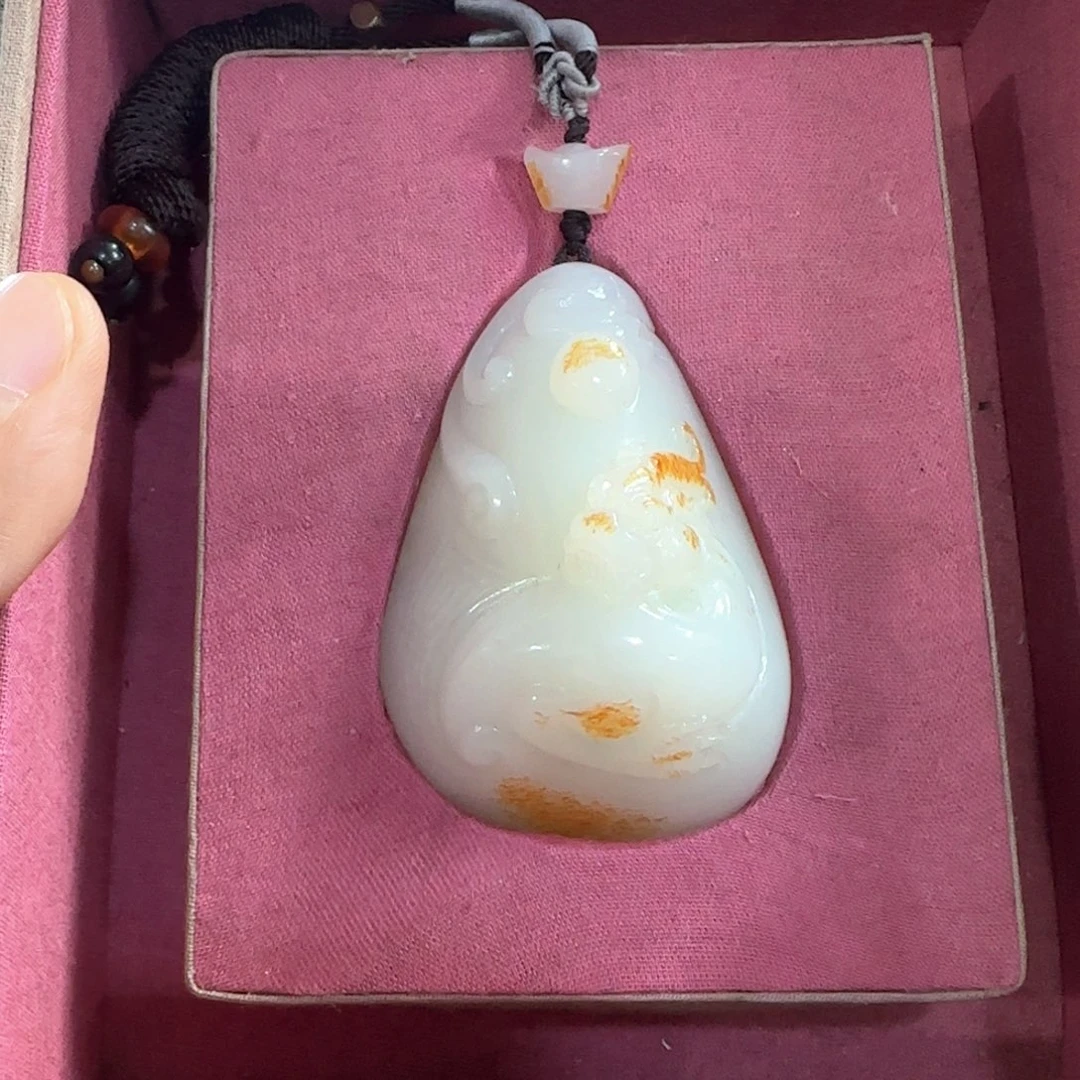 和田玉未镶嵌耳饰