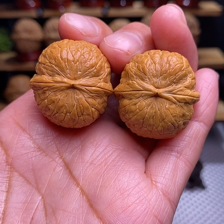 文玩核桃吊坠小金豆40