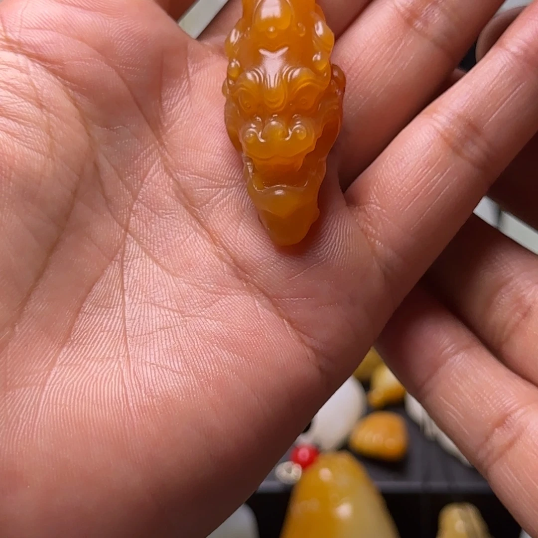 西***天吊坠(赠链)未镶嵌和田玉
