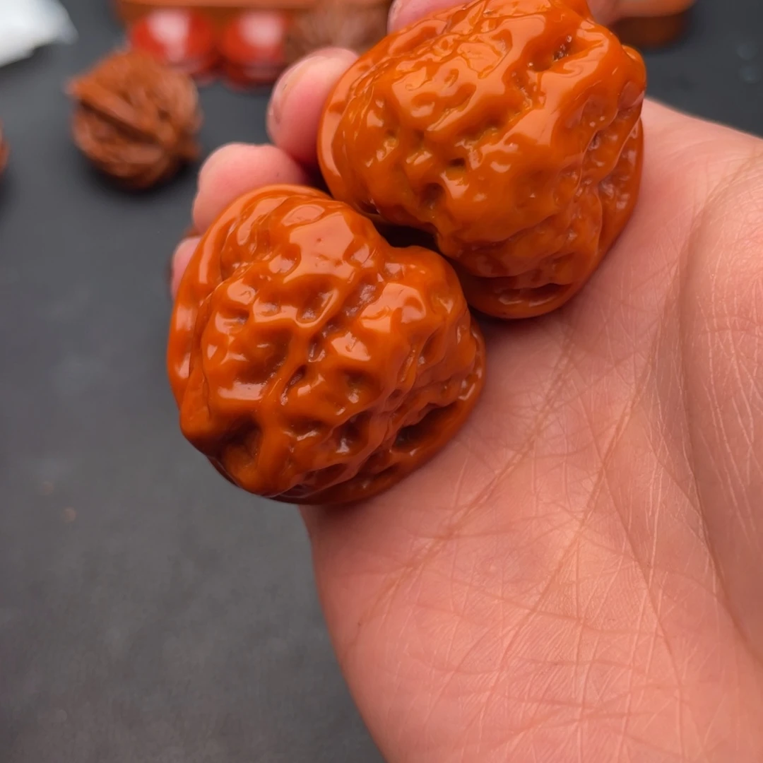 月***士把件文玩核桃蛤蟆头