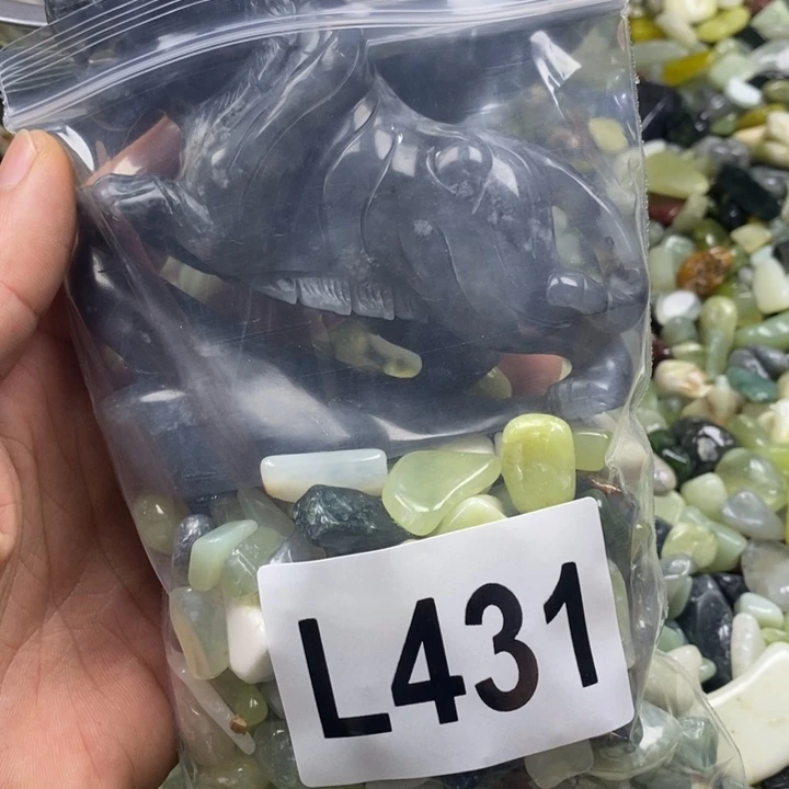 蛇纹石玉鱼缸石未镶嵌