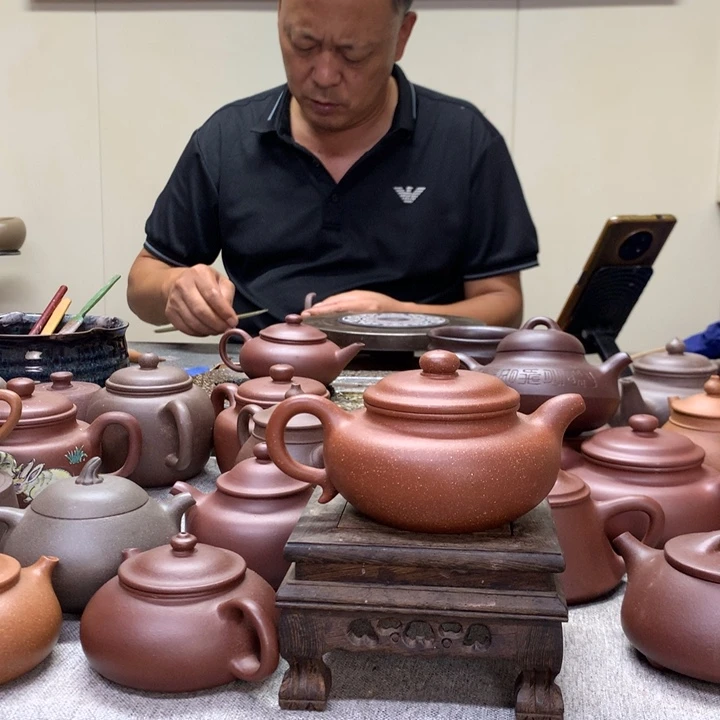 茶壶紫泥红降坡仿古230 C半手工制作