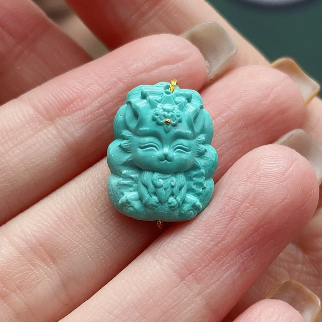 绿松石未镶嵌颈饰