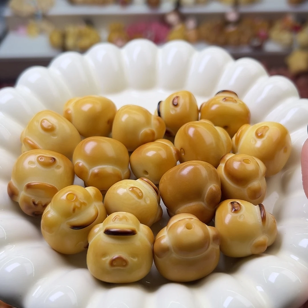 菩提根/象牙果吊坠全品炭烤帽子猪10颗