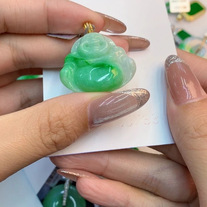 颈饰18K金镶嵌翡翠天然翡翠