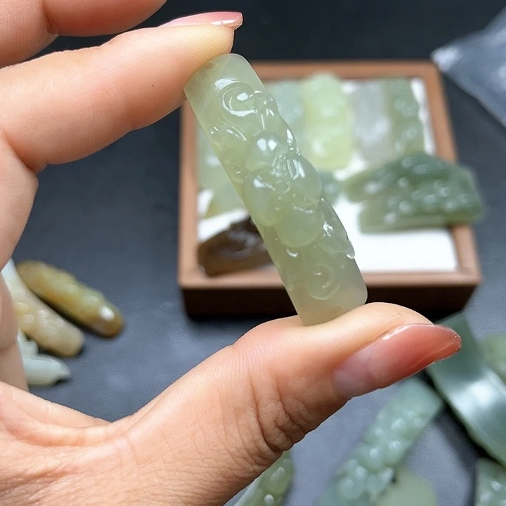 【闪购商品】和田玉未镶嵌颈饰