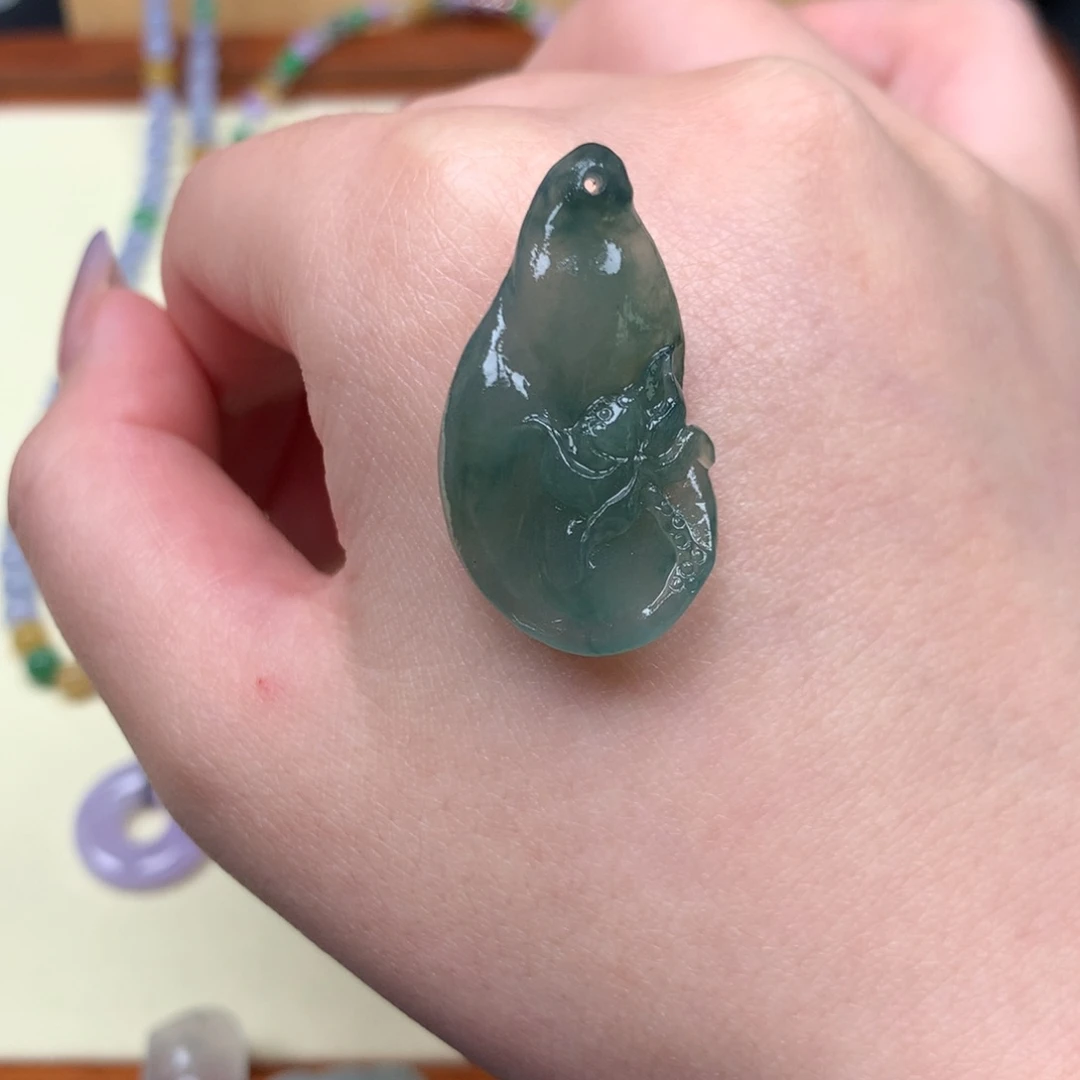 定制翡翠未镶嵌莲花