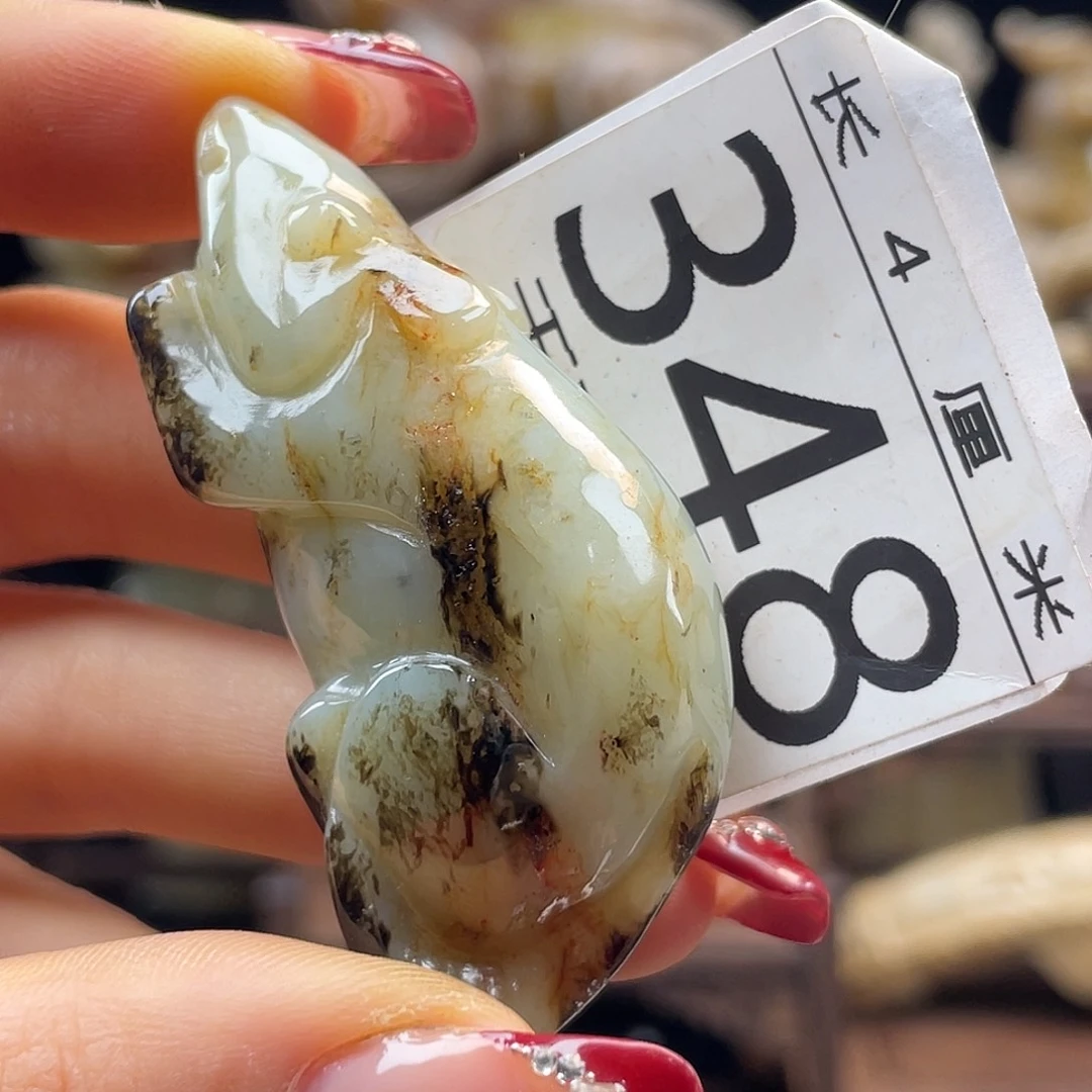 用***9和田玉未镶嵌颈饰