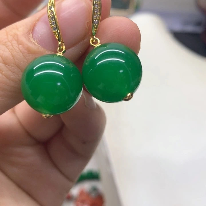 颈饰未镶嵌翡翠吊坠