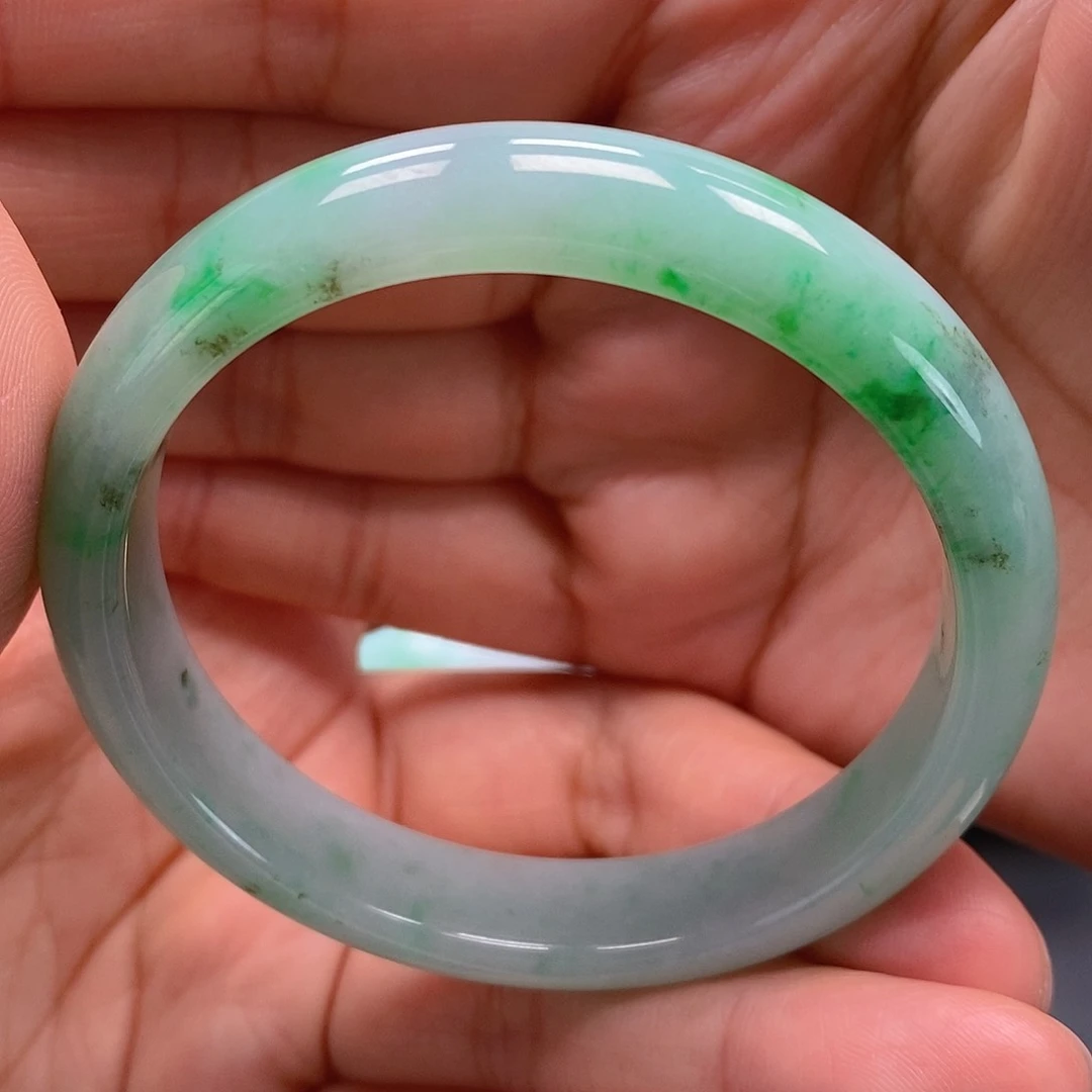 翡翠手镯未镶嵌?*?缅甸翡翠