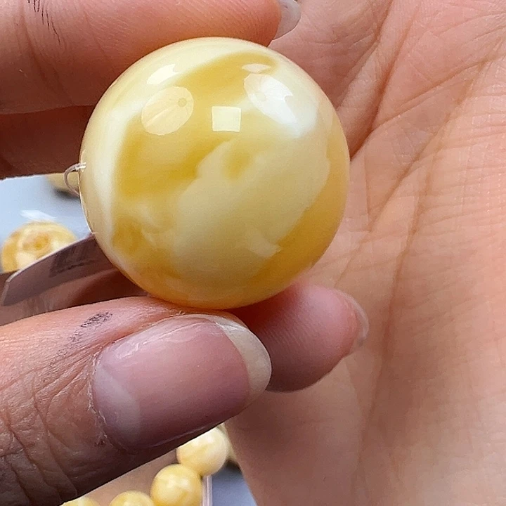 蜜蜡未镶嵌珠宝奇石