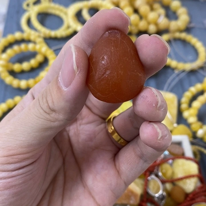 未镶嵌蜜蜡裸石吊坠