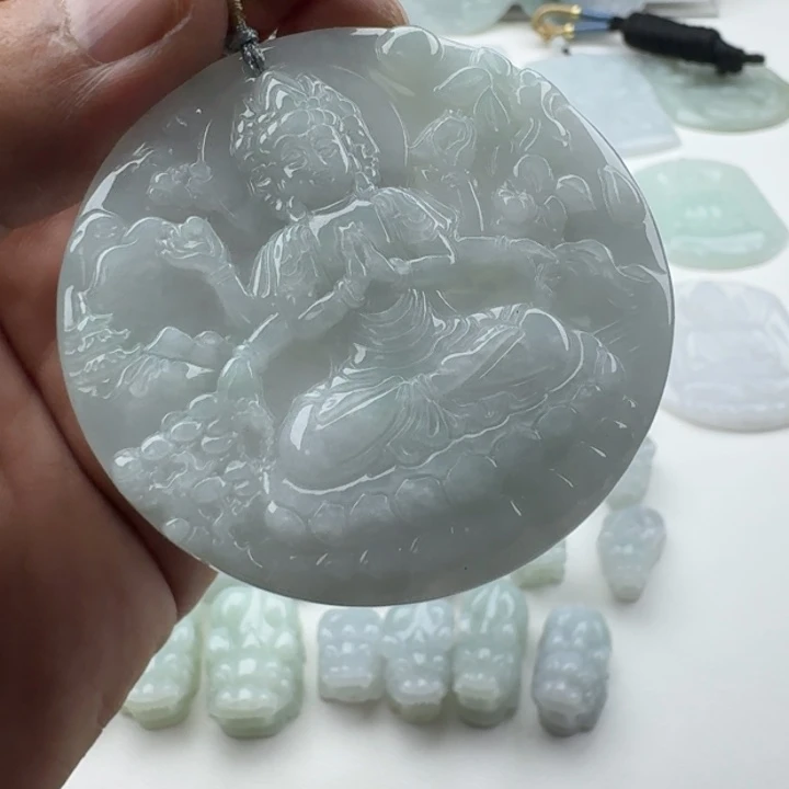 翡翠未镶嵌颈饰天然缅甸A货翡翠