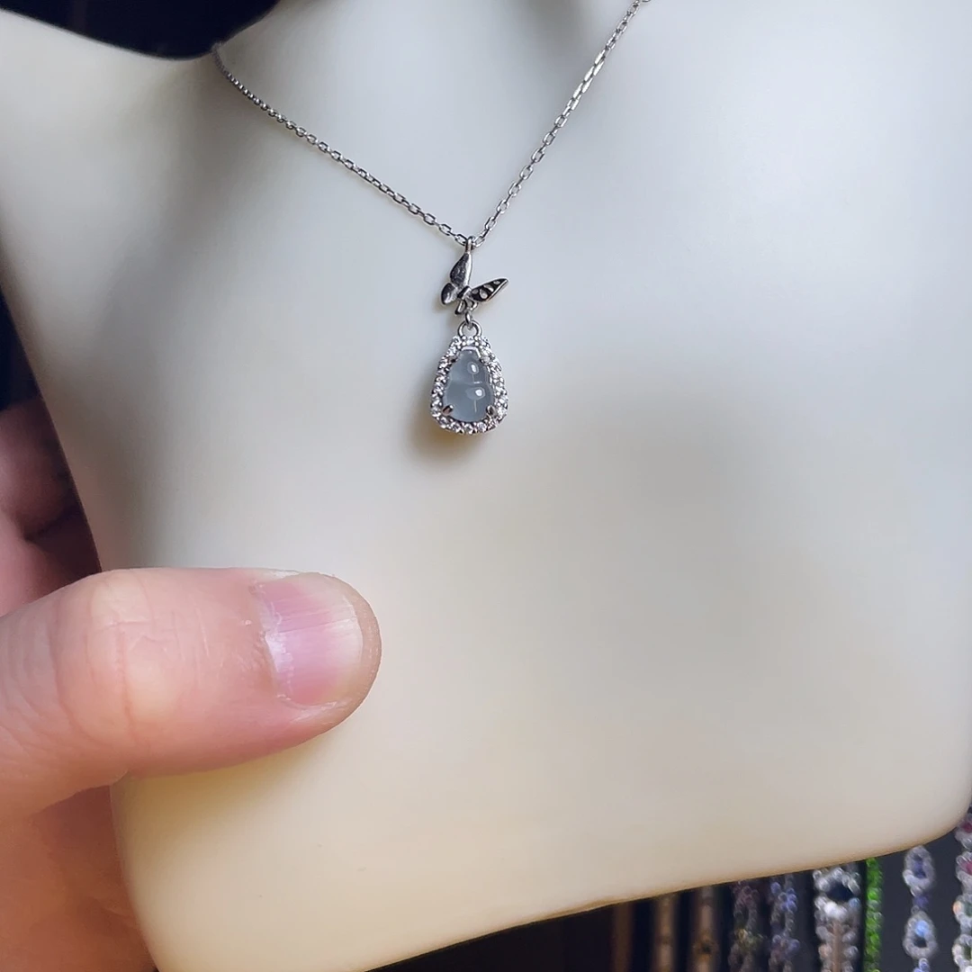 翡翠银S925镶嵌颈饰爱****梅拍两份