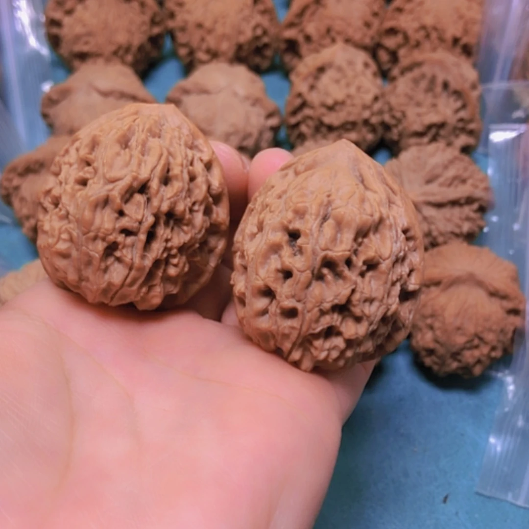 【闪购商品】摆件核桃38水龙纹有修对歪