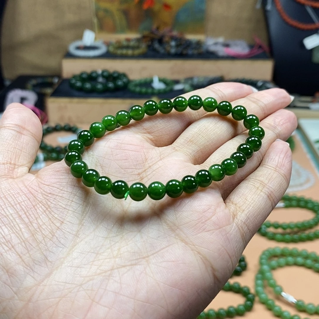 颈饰未镶嵌和田玉（碧玉）6mm