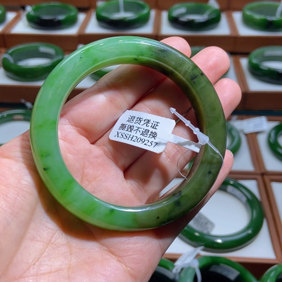 和田玉（碧玉）未镶嵌手镯乌兰海苹果绿5556