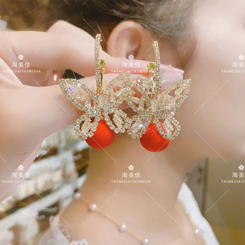 铜合金耳饰 新款高级感红色珠珠蝴蝶耳环轻奢气质个性百搭耳饰G21