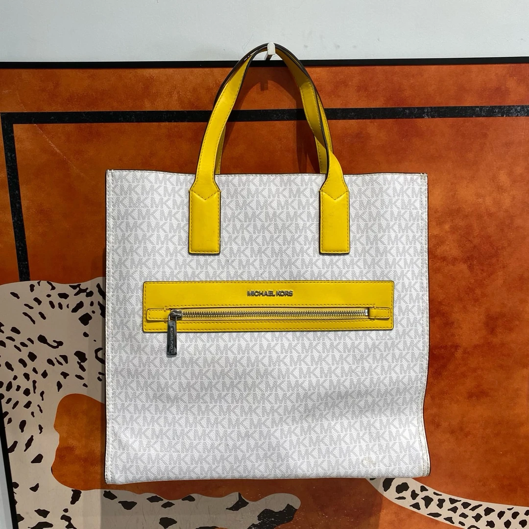 95新 MICHAELKORS/迈克高仕 12938 单肩包