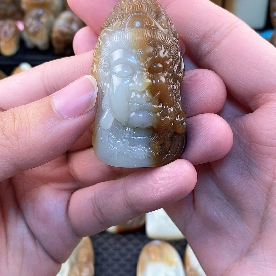 和田玉未镶嵌挂件