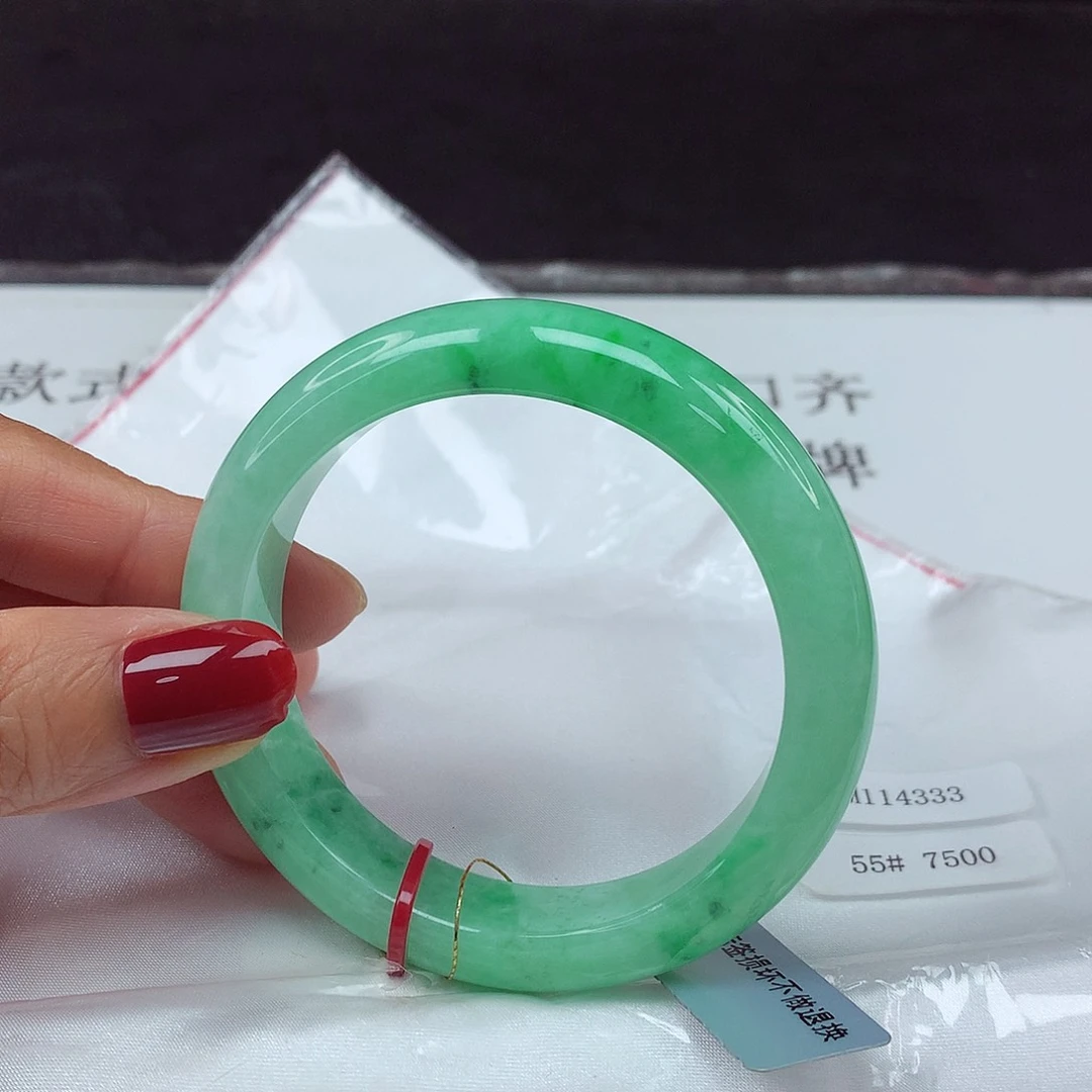 翡翠手镯未镶嵌55圈4333