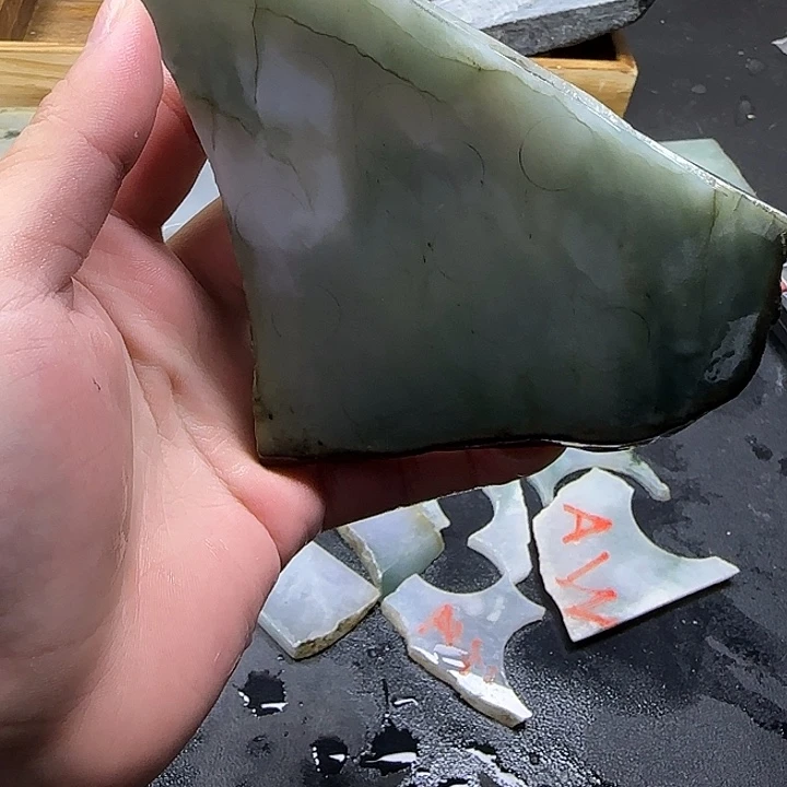 玉***才翡翠未镶嵌颈饰纯天然缅甸翡翠