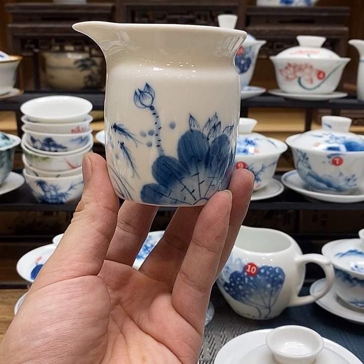 手绘茶具荷花公杯