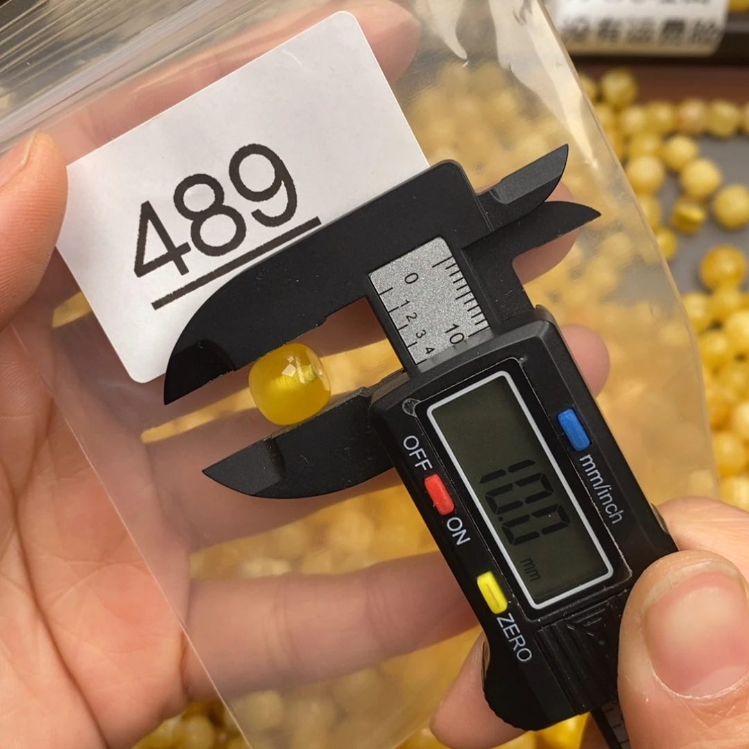 蜜蜡珠宝奇石未镶嵌